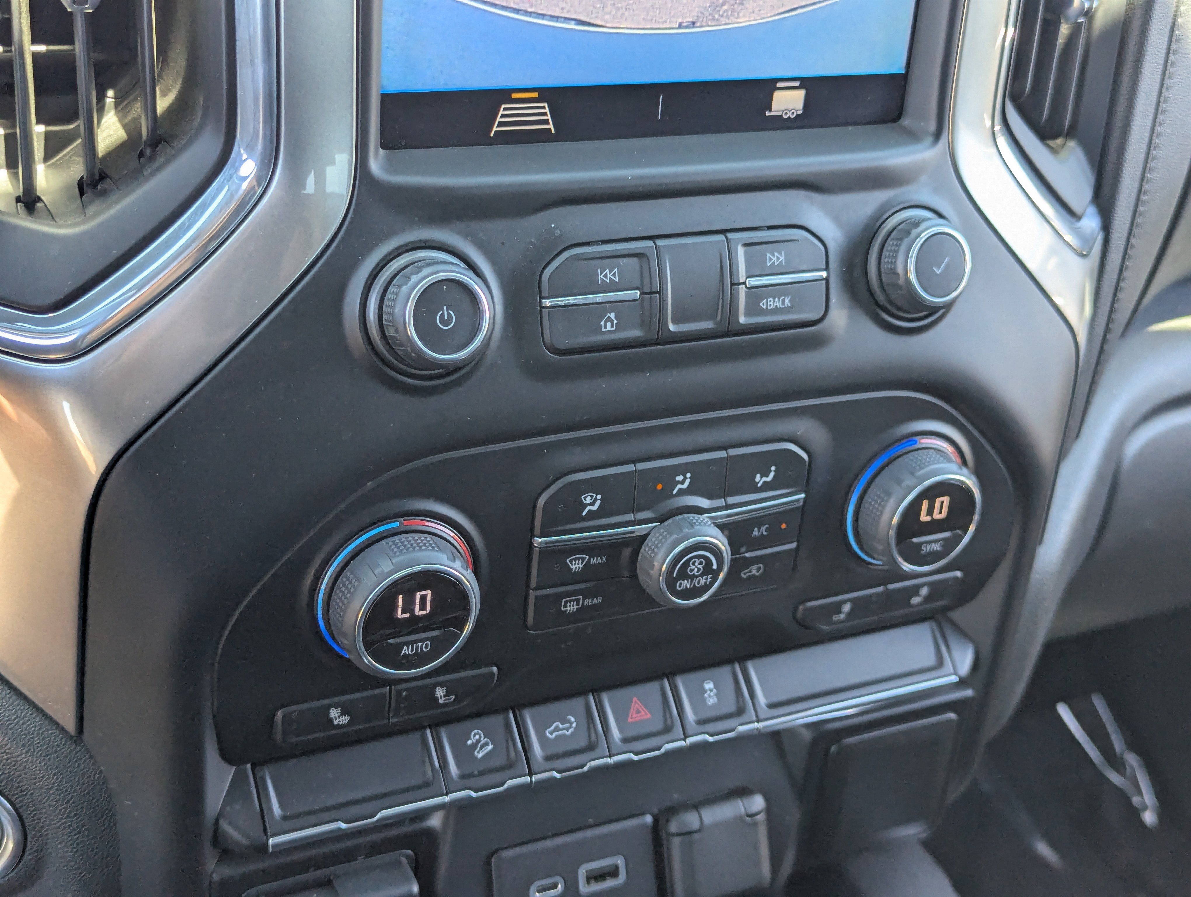 Used 2021 Chevrolet Silverado 1500 LT Trail Boss w/ Bed Protection Package AWD/4WD image 27