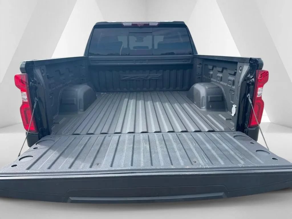 Used 2024 Chevrolet Silverado 1500 ZR2 w/ Technology Package AWD/4WD image 28