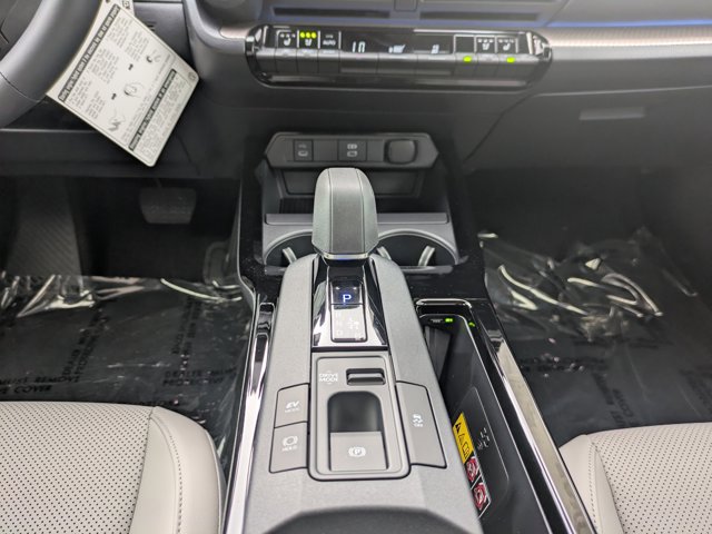 New 2024 Toyota Corolla LE FWD image 18