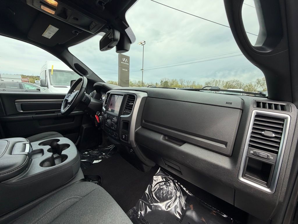 Used 2022 RAM 1500 Classic Warlock w/ Electronics Group AWD/4WD image 11