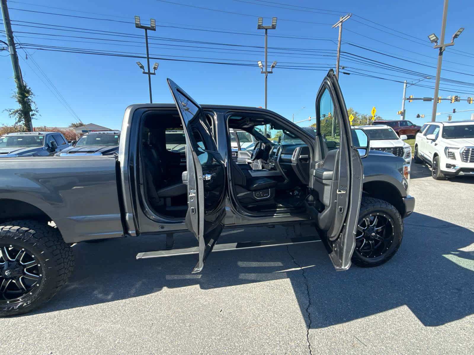 Used 2017 Ford F250 Platinum w/ Platinum Ultimate Package AWD/4WD image 56