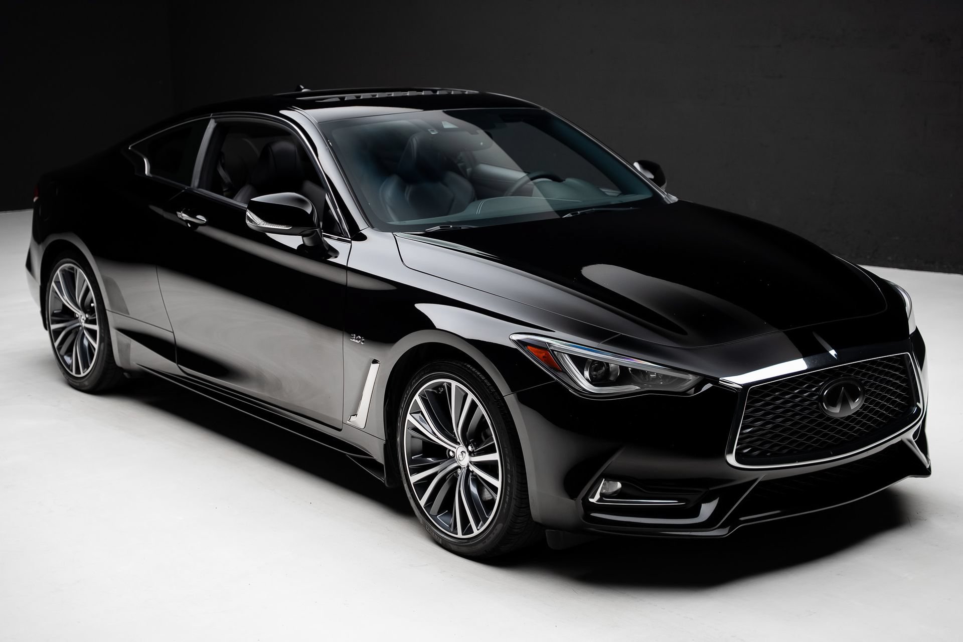 Used 2019 INFINITI Q60 3.0t Luxe AWD/4WD image 42