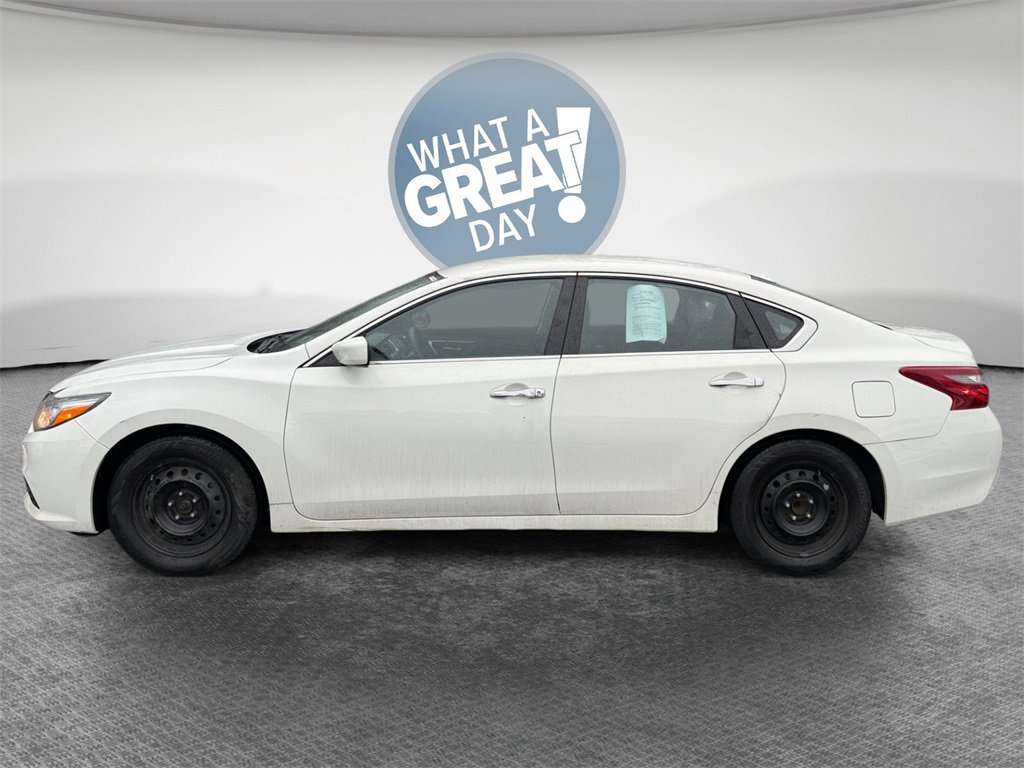 Used 2018 Nissan Altima 2.5 S w/ S Convenience Package image 7