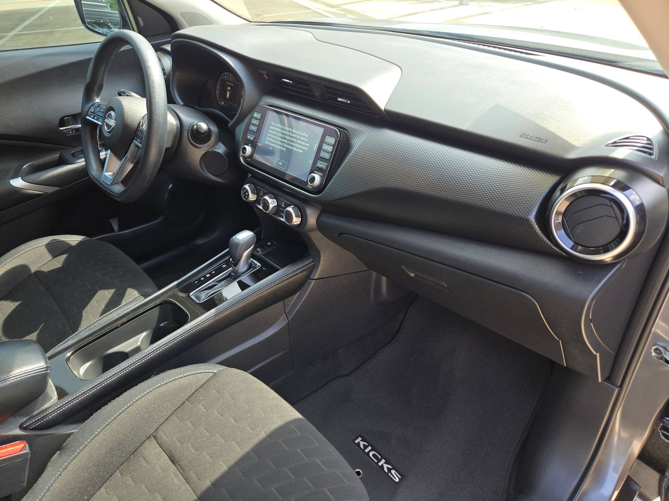 Used 2024 Nissan Kicks SV FWD image 28