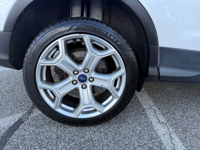 Used 2018 Ford Escape Titanium w/ Ford Safe & Smart Package image 14