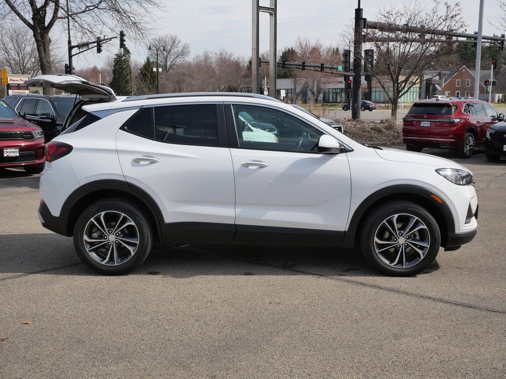 Used 2023 Buick Encore GX Select AWD/4WD image 13