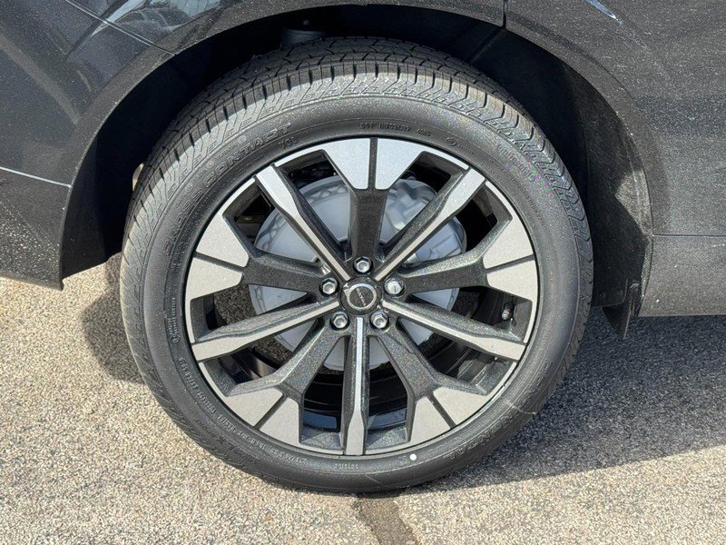 New 2026 Volvo XC60 B5 Plus w/ Protection Package Premier image 4
