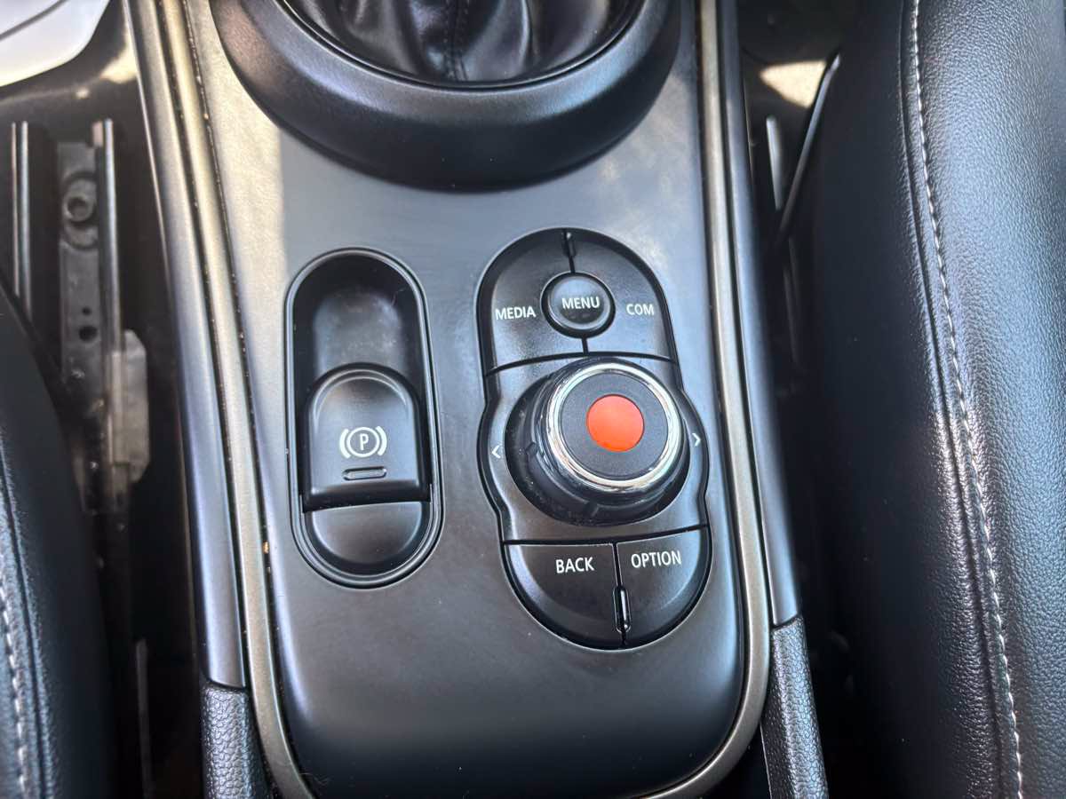 Used 2022 MINI Cooper Countryman FWD image 27