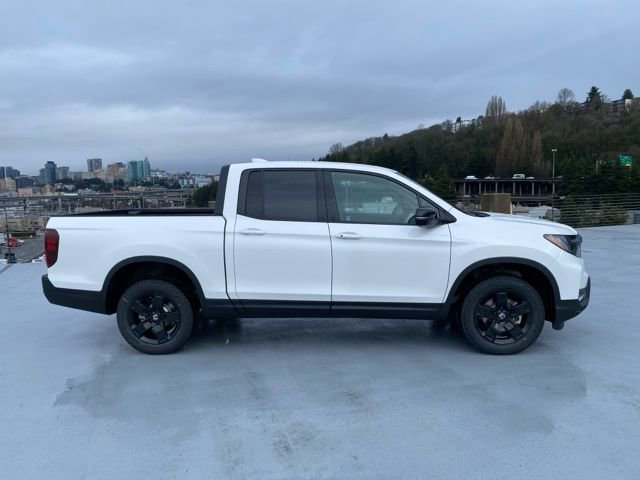 New 2026 Honda Ridgeline Black Edition image 3