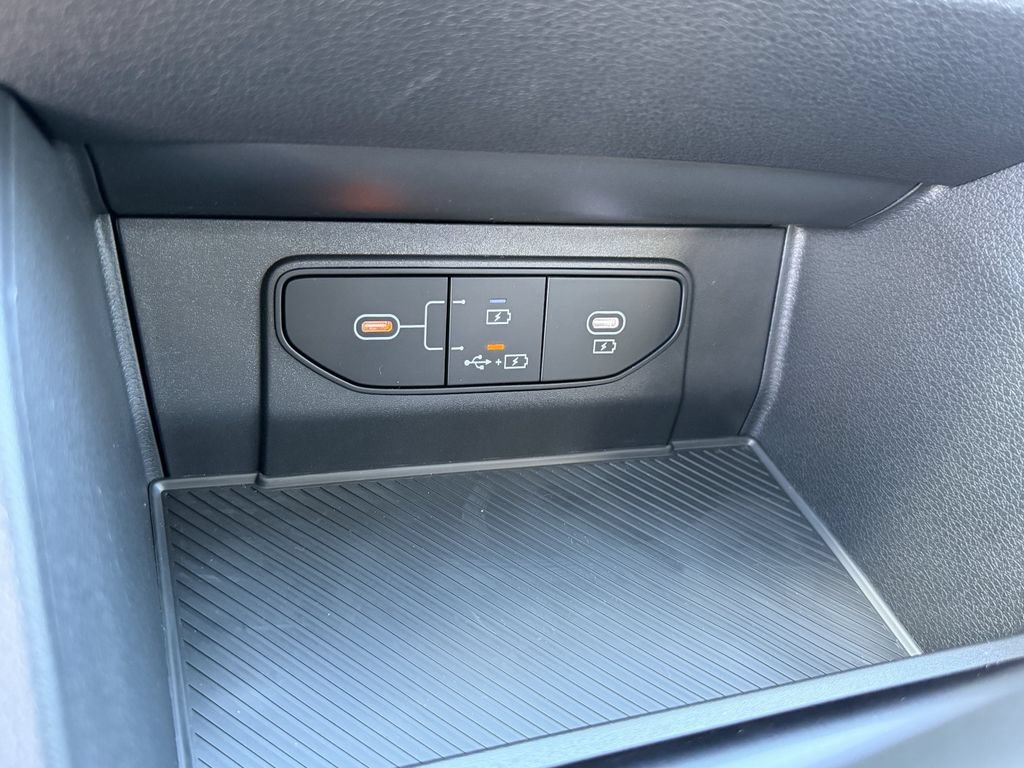 New 2026 Kia Sportage LX FWD image 25