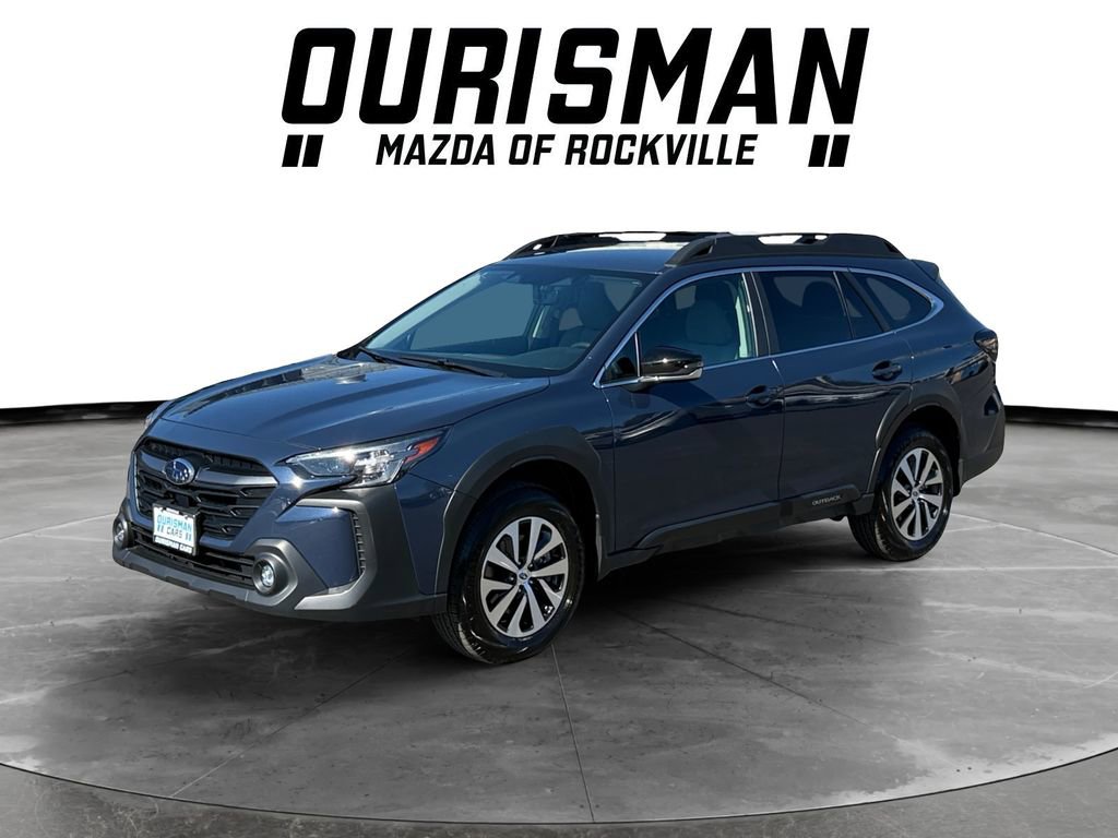 Used 2025 Subaru Outback Premium image 2
