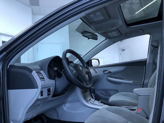 Used 2013 Toyota Corolla LE w/ Premium Pkg FWD image 11