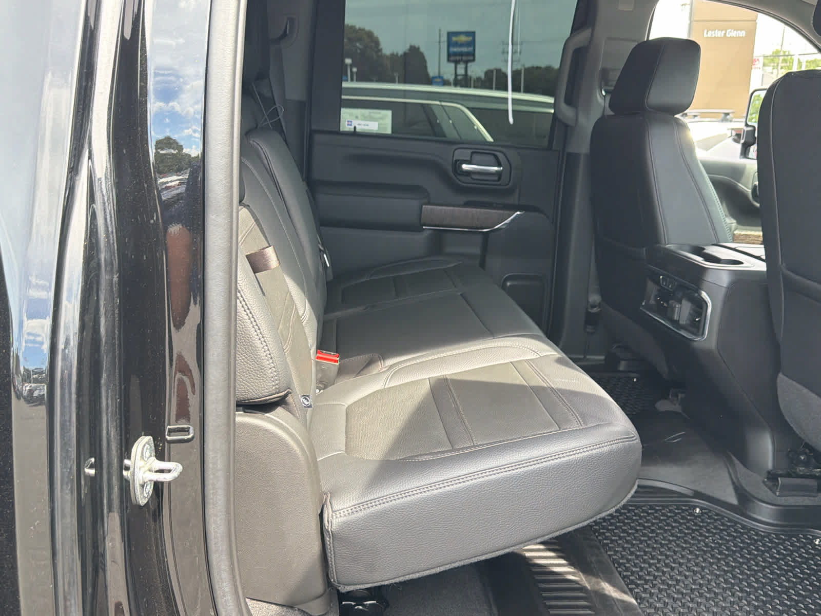 Certified 2023 GMC Sierra 3500 Denali w/ Denali Black Diamond Edition AWD/4WD image 29
