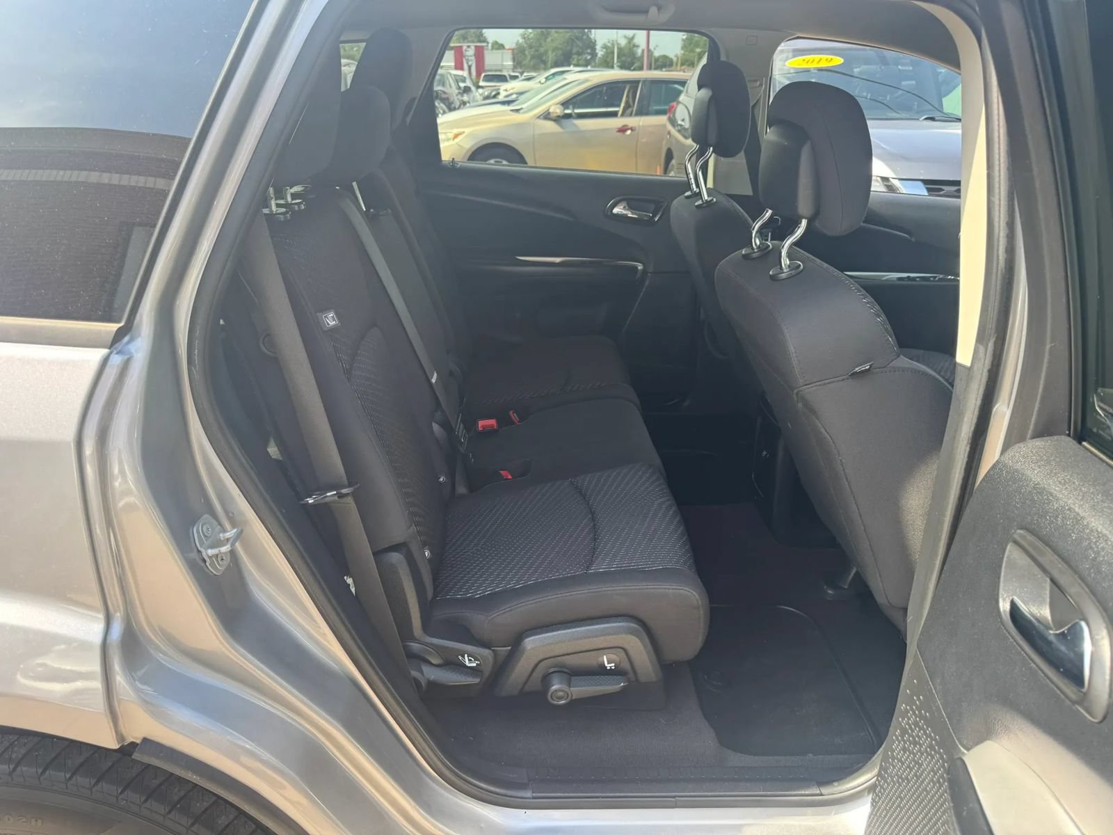 Used 2018 Dodge Journey SE w/ Connectivity Group FWD image 14