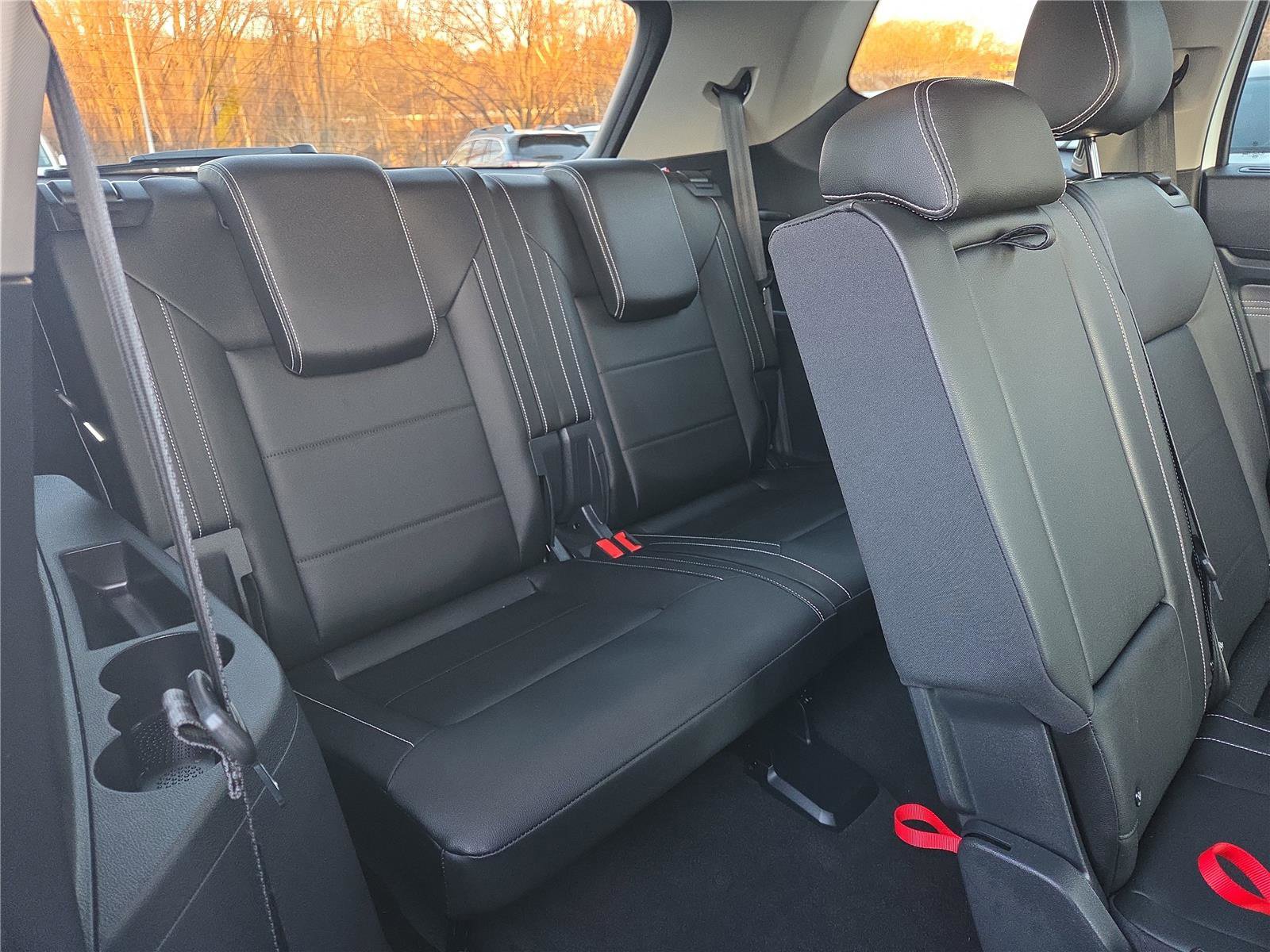 Certified 2023 Volkswagen Atlas SEL image 34