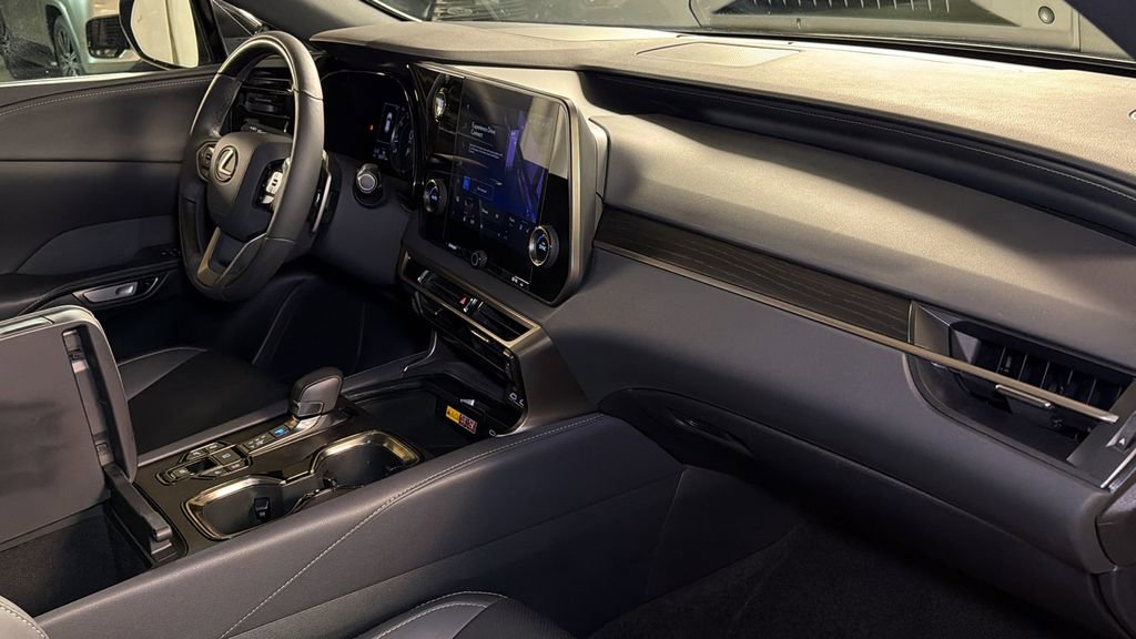 Certified 2023 Lexus RX 350 Premium w/ Accessory Package image 11