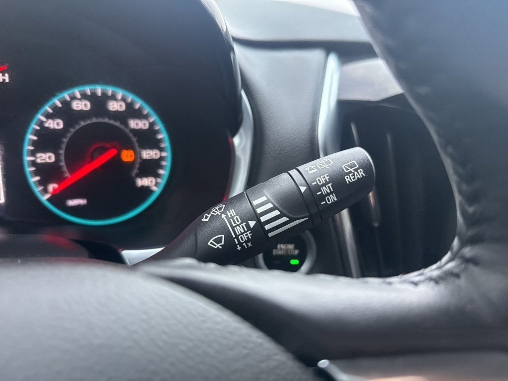 Used 2018 Chevrolet Traverse LT image 19