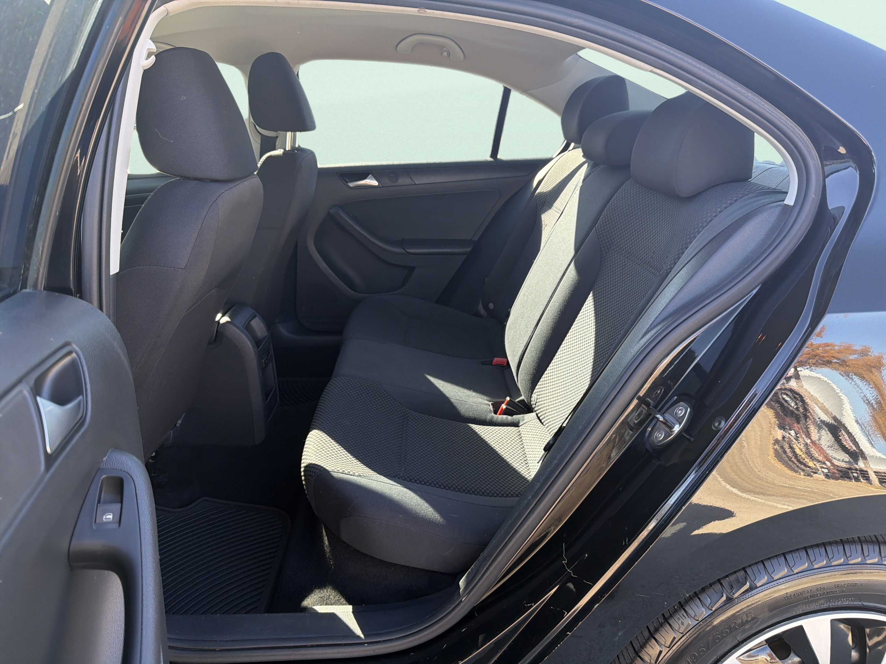 Used 2014 Volkswagen Jetta S image 23