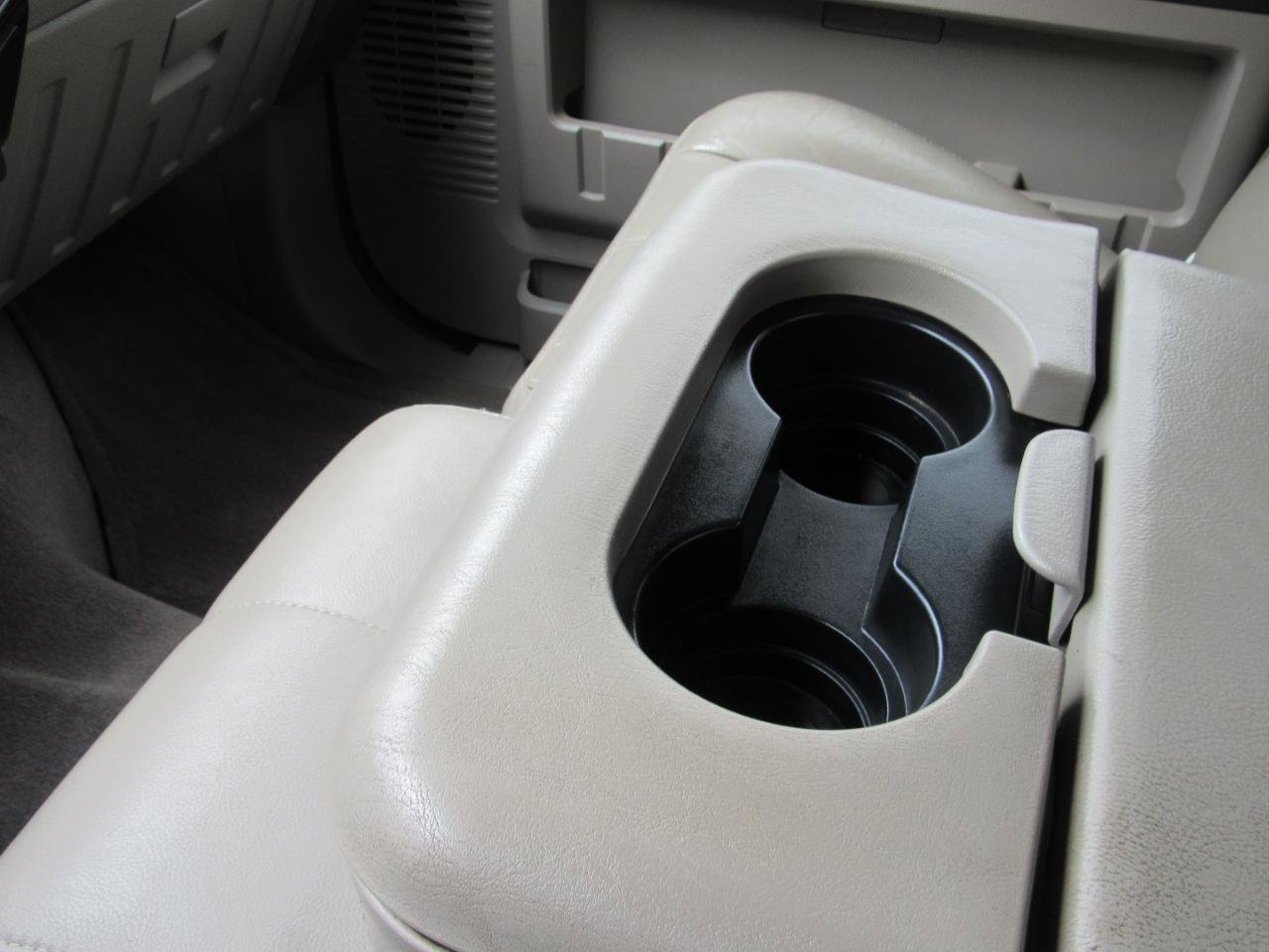 Used 2009 Ford F250 XL AWD/4WD image 8