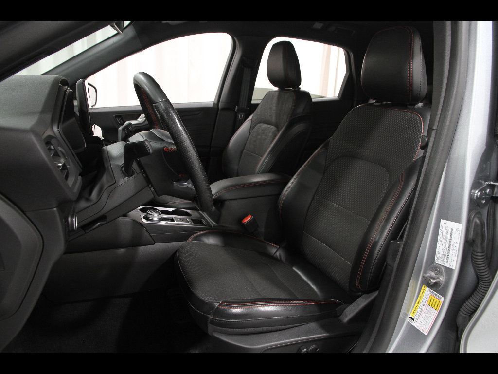 Certified 2023 Ford Escape ST-Line w/ Tech Pack #1 AWD/4WD image 5