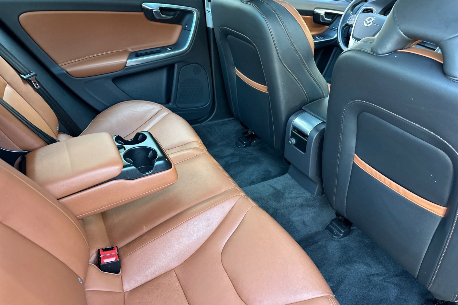 Used 2017 Volvo S60 T5 Inscription Platinum image 32