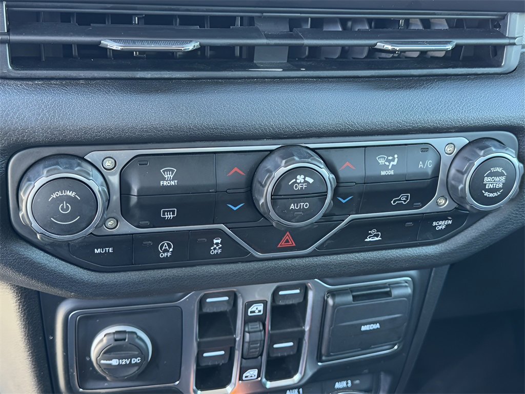 Used 2024 Jeep Gladiator Sport image 18