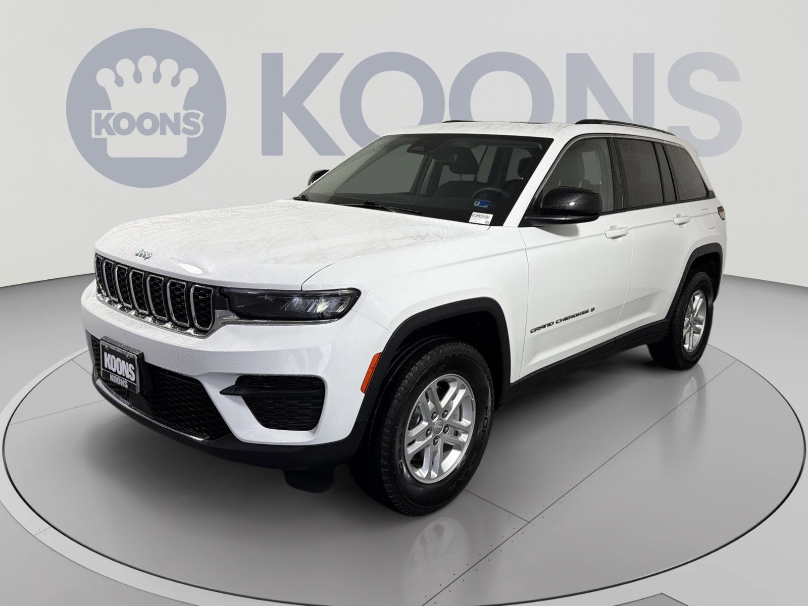 Used 2023 Jeep Grand Cherokee Laredo