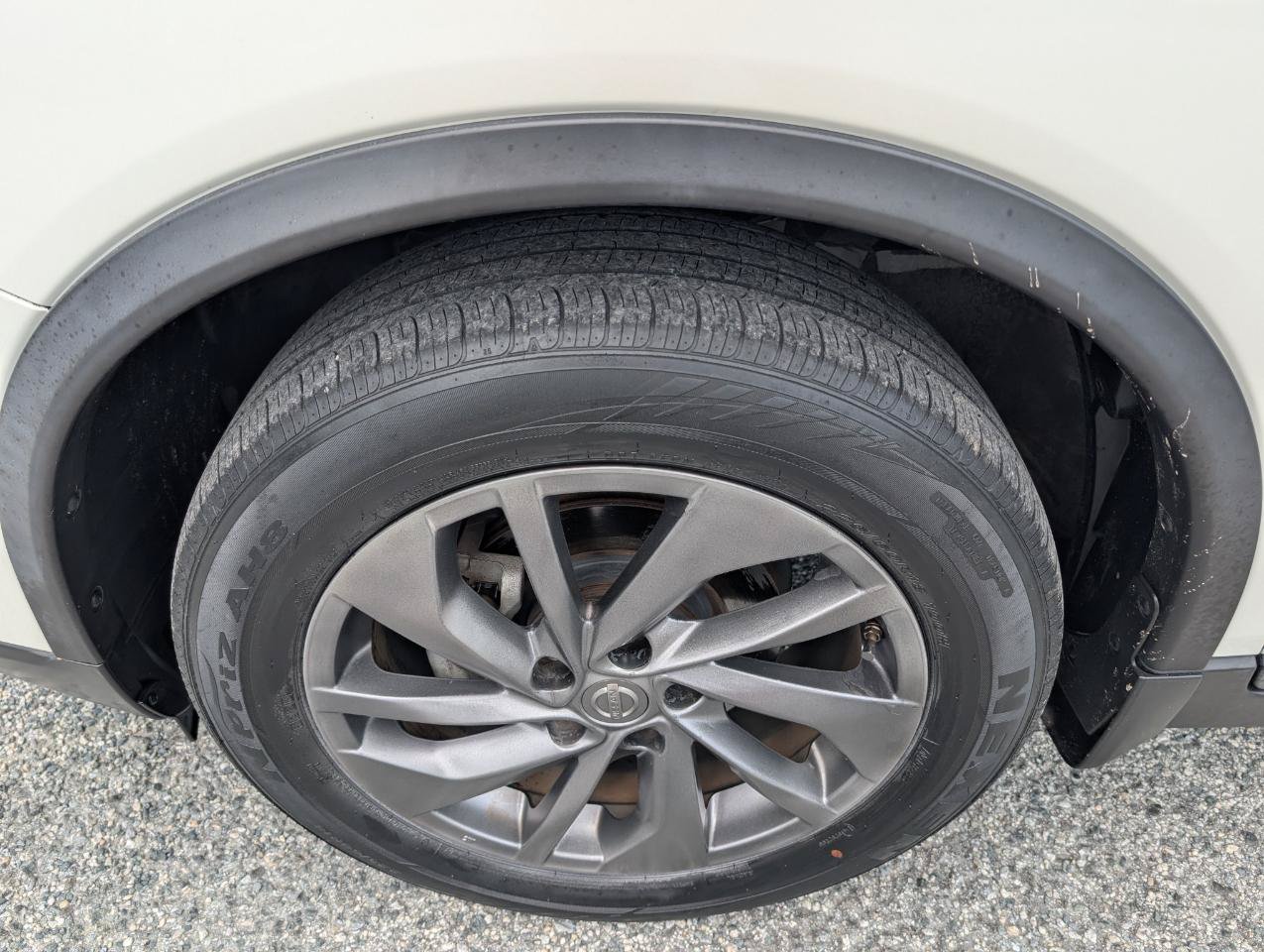 Used 2015 Nissan Rogue SL FWD image 12