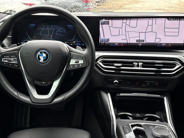 Used 2024 BMW 330e xDrive AWD/4WD image 4
