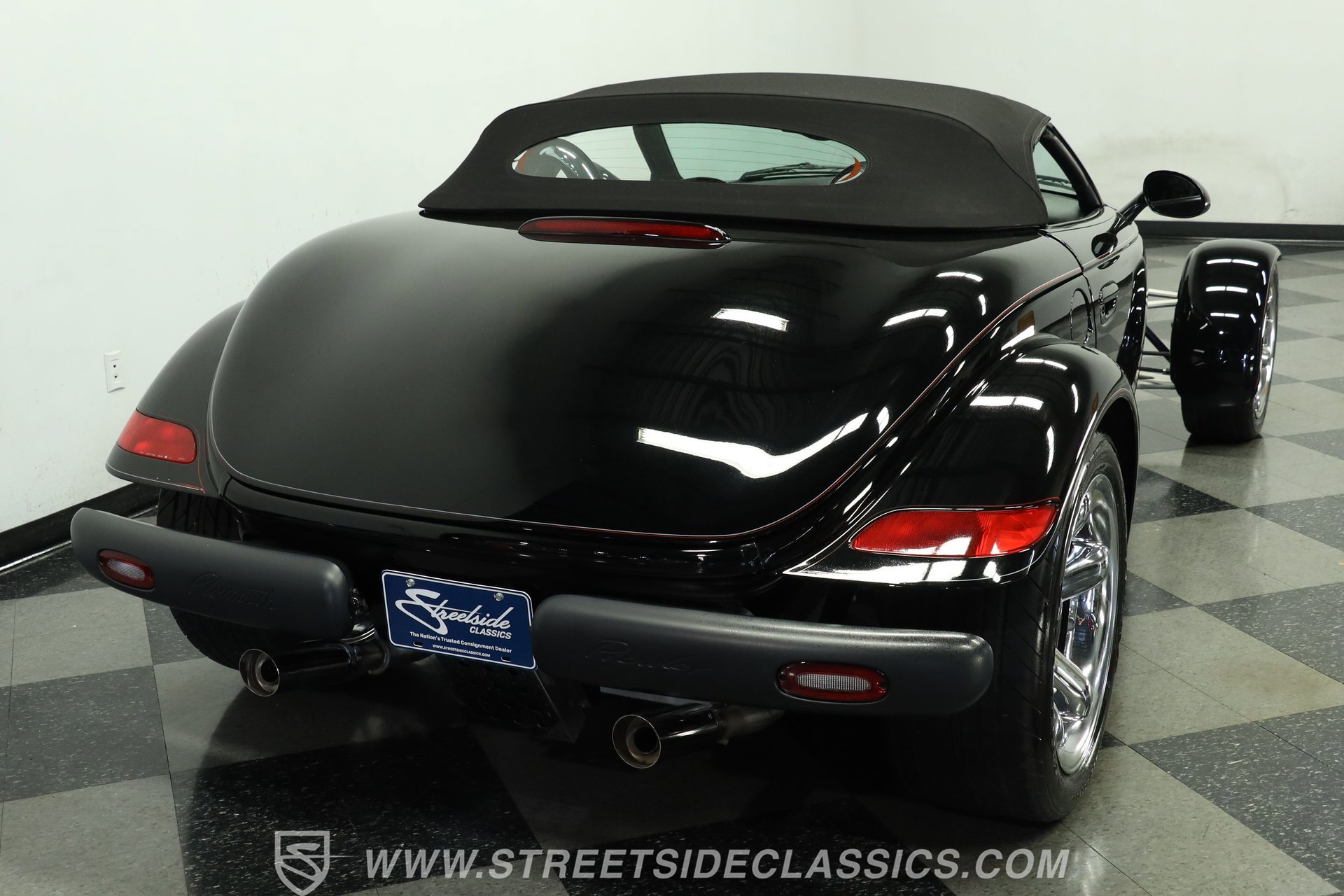 Used 2000 Plymouth Prowler image 9