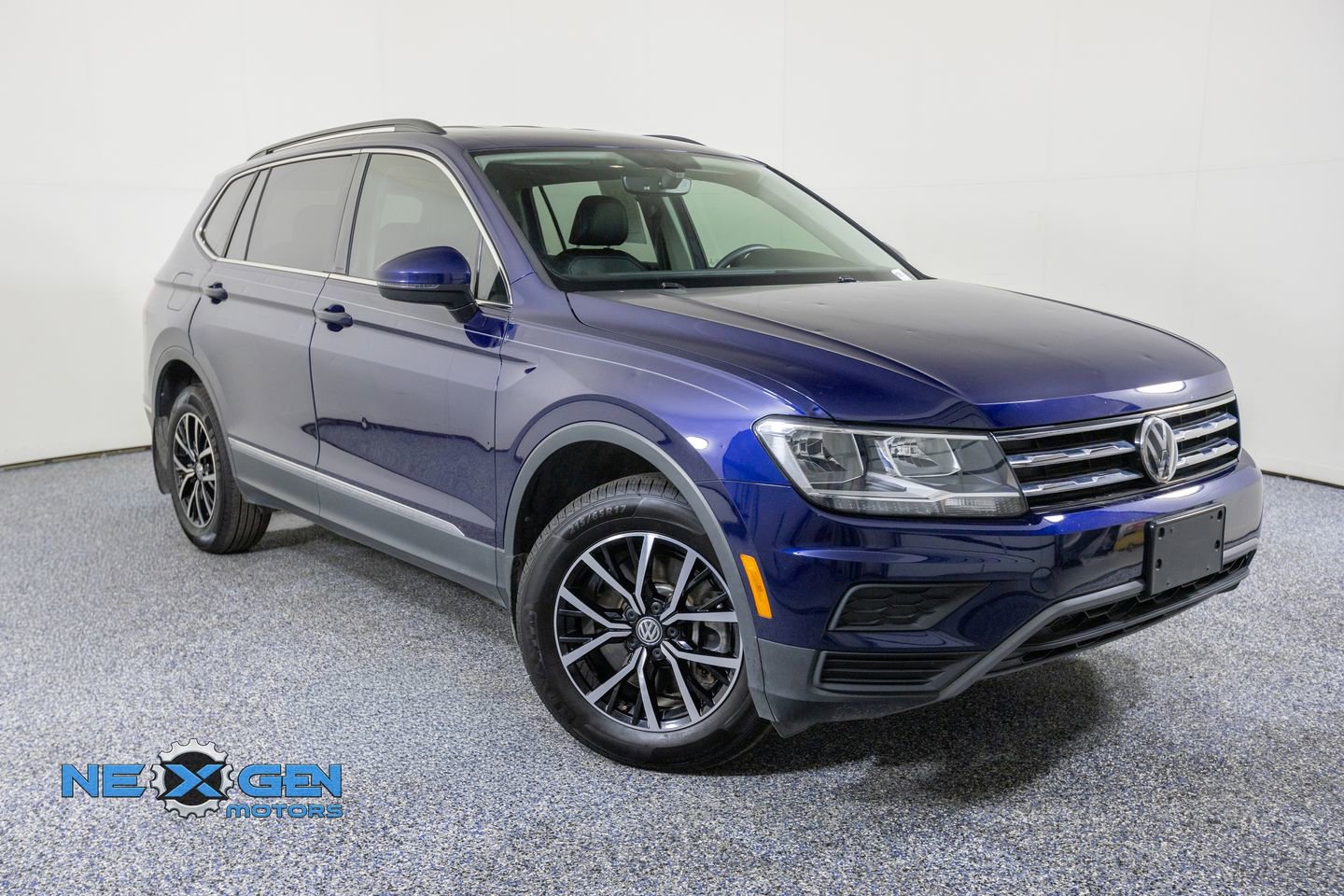 Used 2021 Volkswagen Tiguan SE FWD image 1