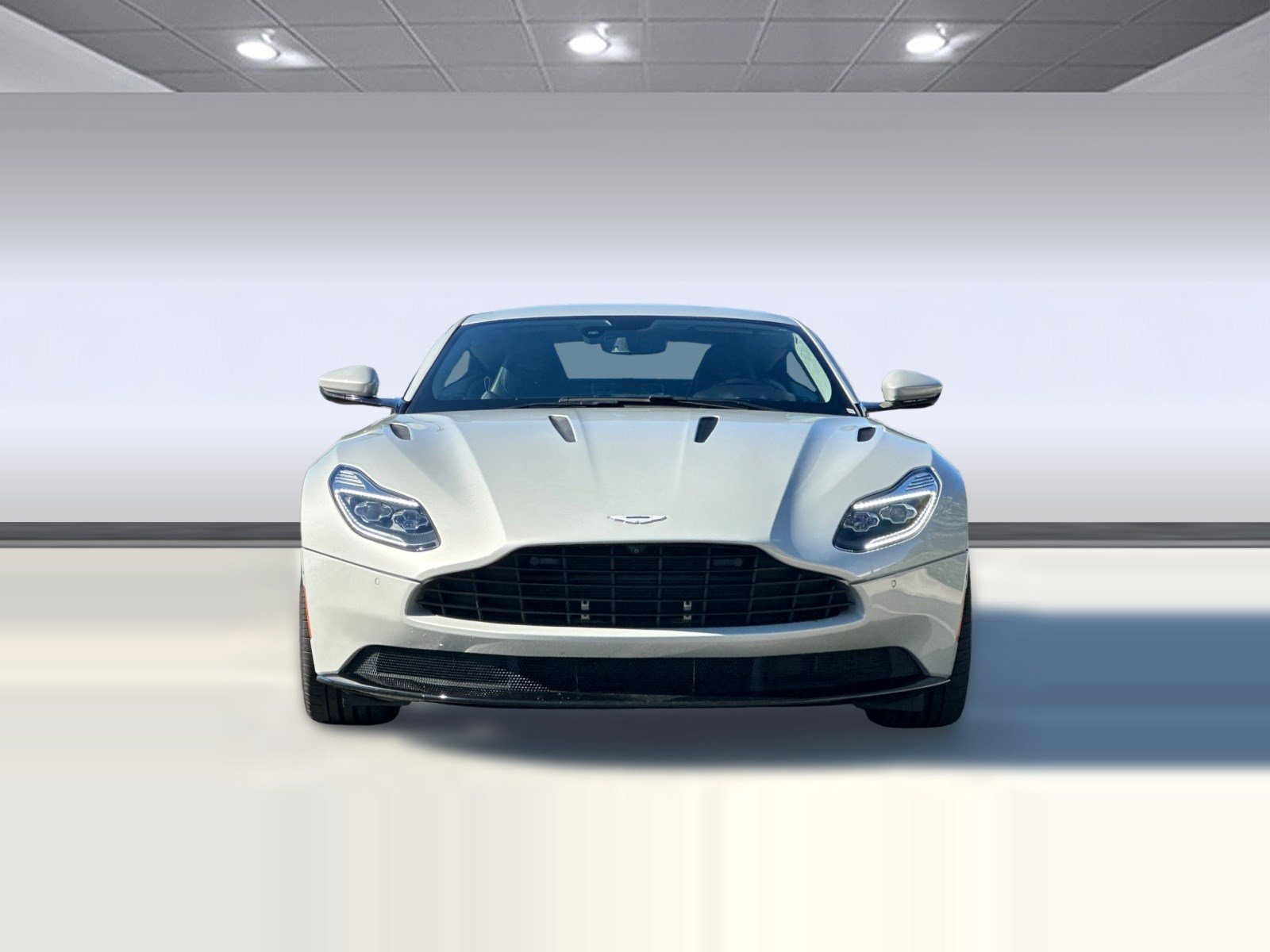 Used 2018 Aston Martin DB11 V12 image 6