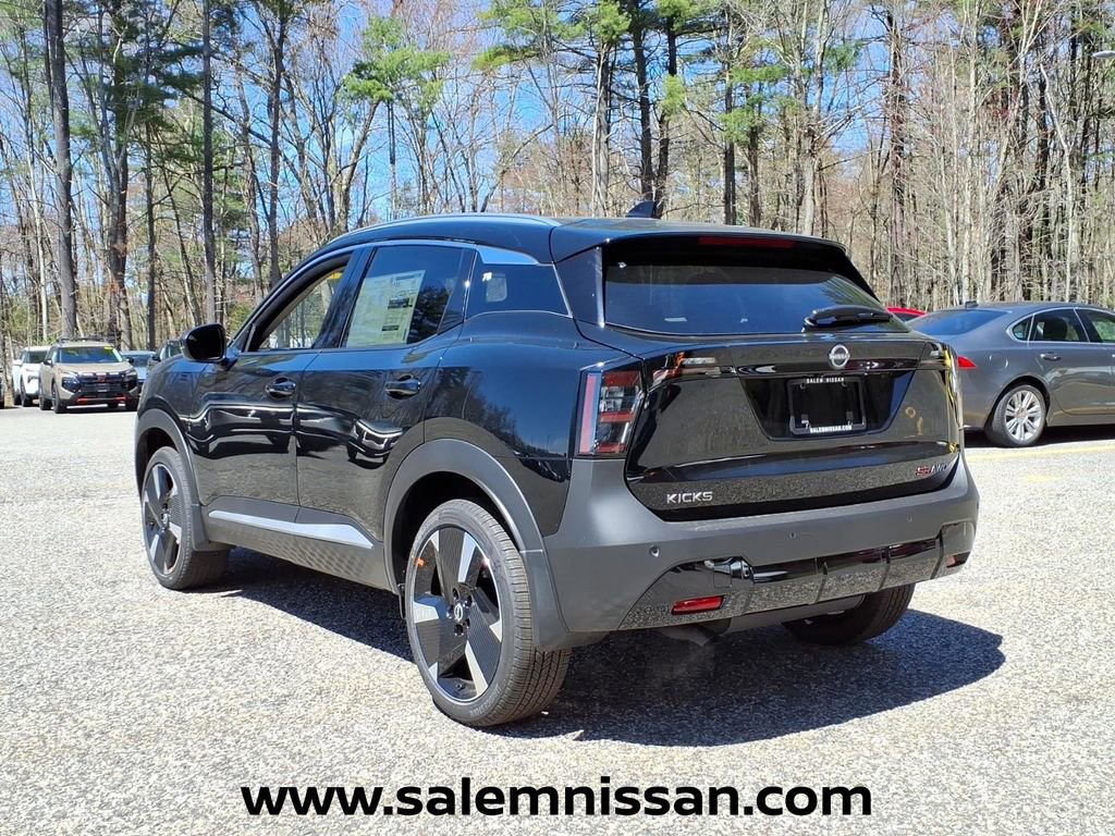 New 2026 Nissan Kicks SR w/ SR Premium Package AWD/4WD image 4