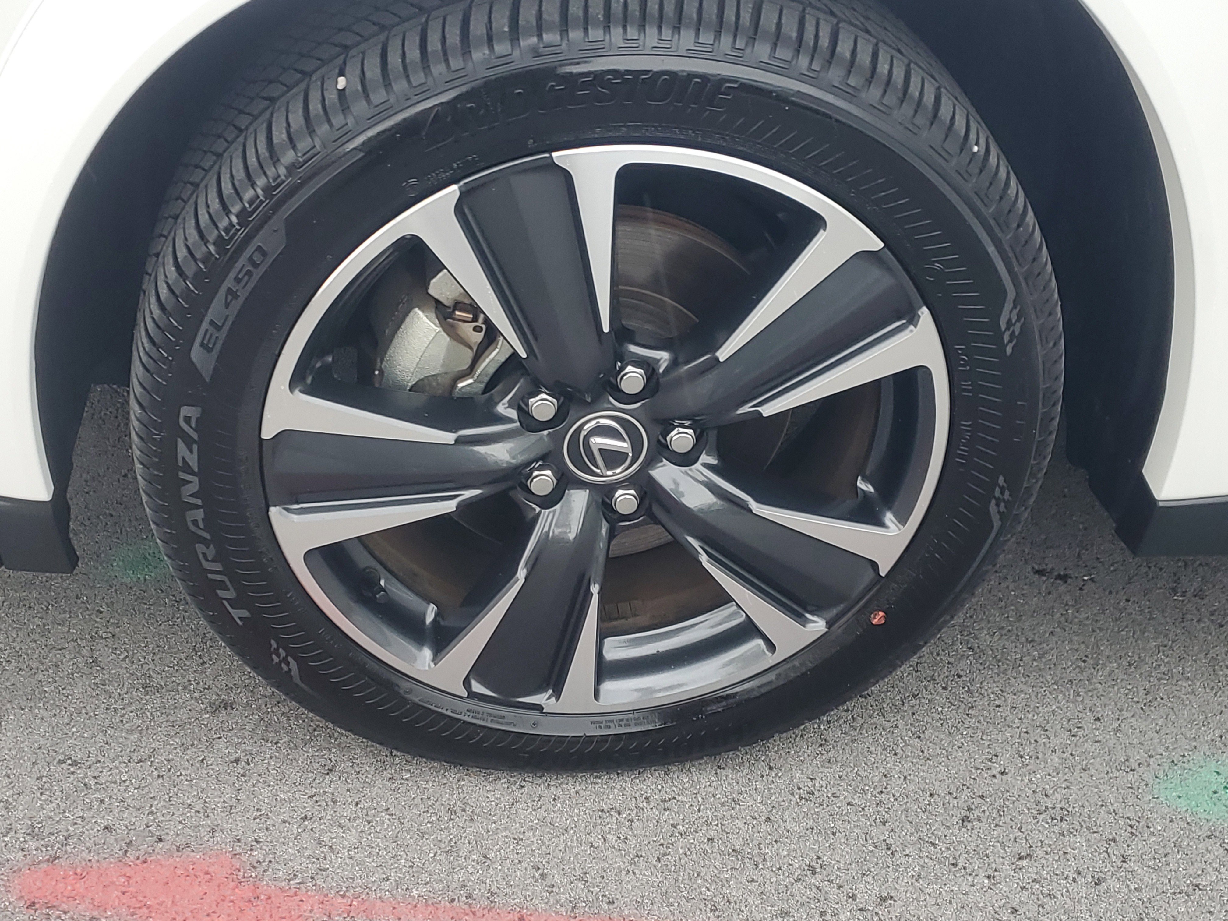 Used 2025 Lexus UX 300h FWD image 4