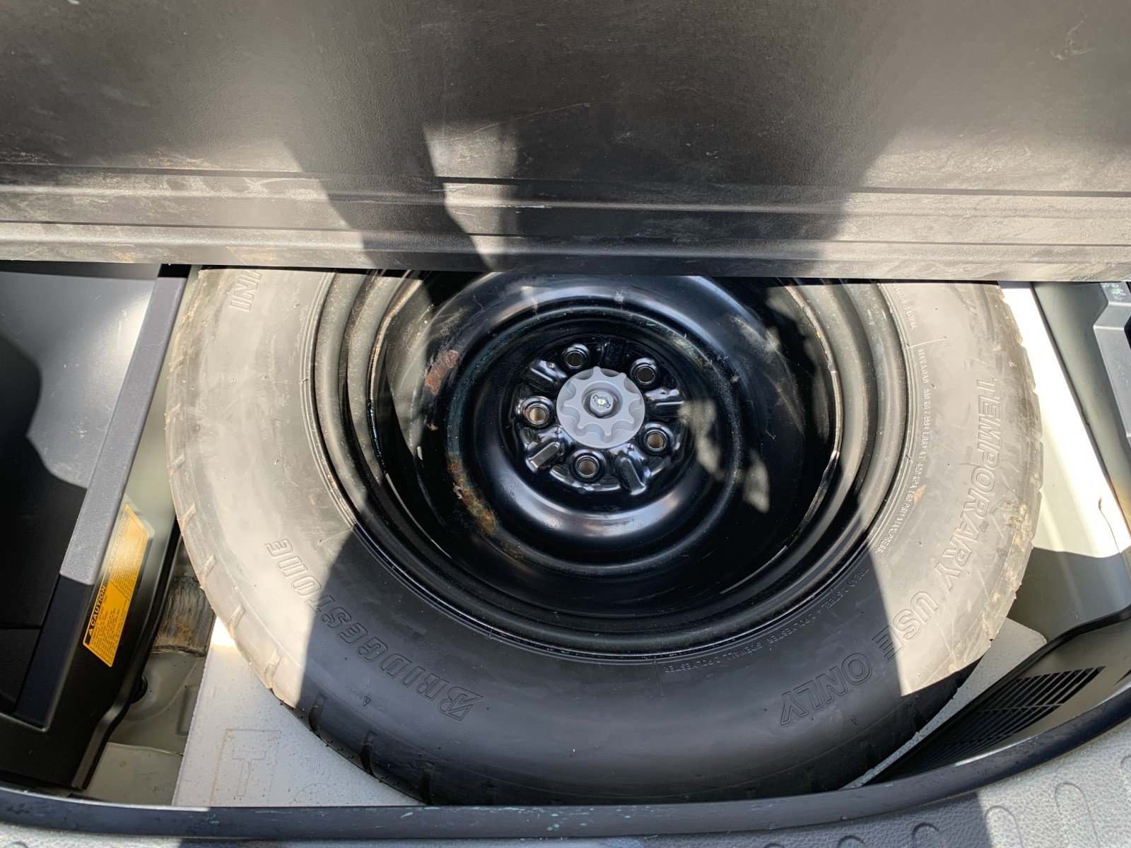 Used 2013 Toyota RAV4 XLE AWD/4WD image 10