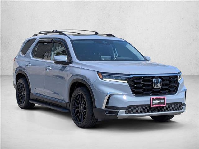 Used 2023 Honda Pilot Elite image 3