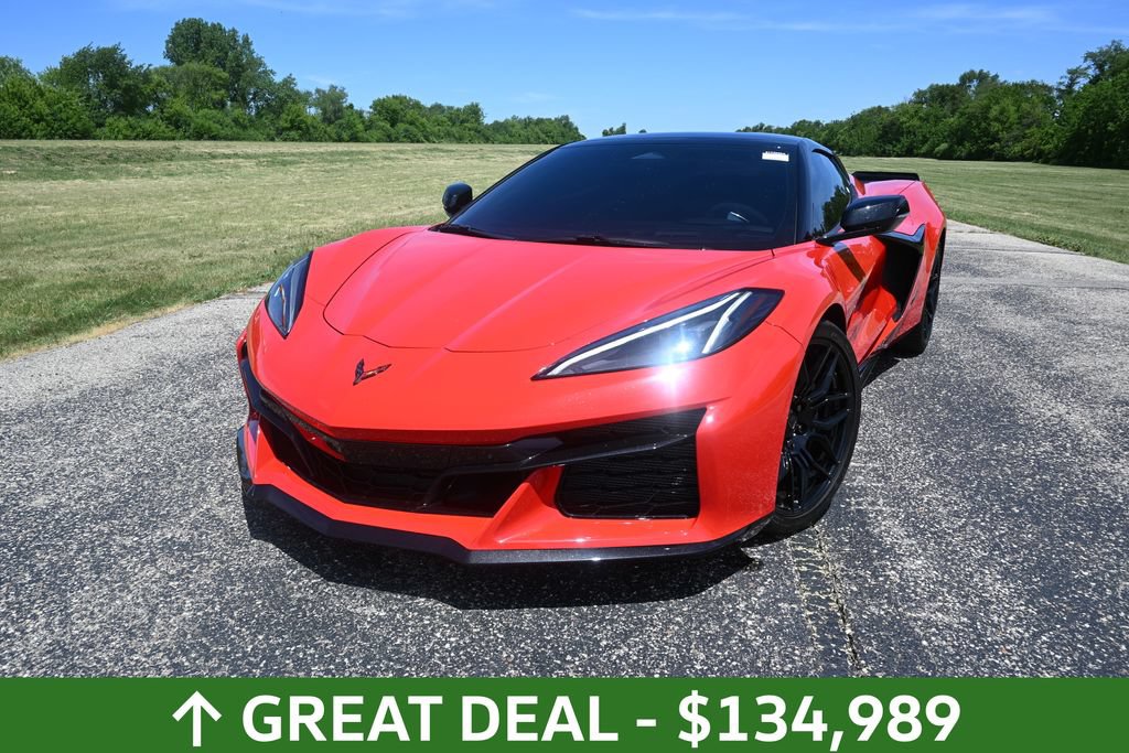 Used 2026 Chevrolet Corvette Z06 w/ Stealth Interior Trim Package RWD image 7