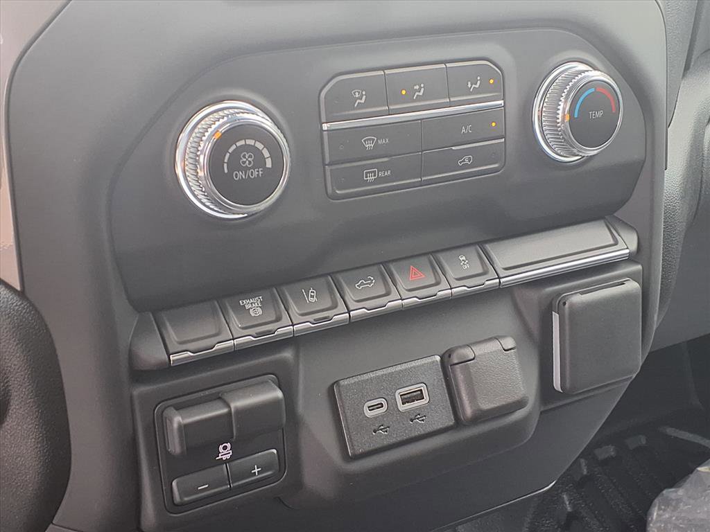 New 2026 GMC Sierra 3500 Pro image 7