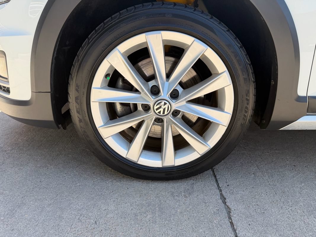 Used 2017 Volkswagen Golf Alltrack S AWD/4WD image 42