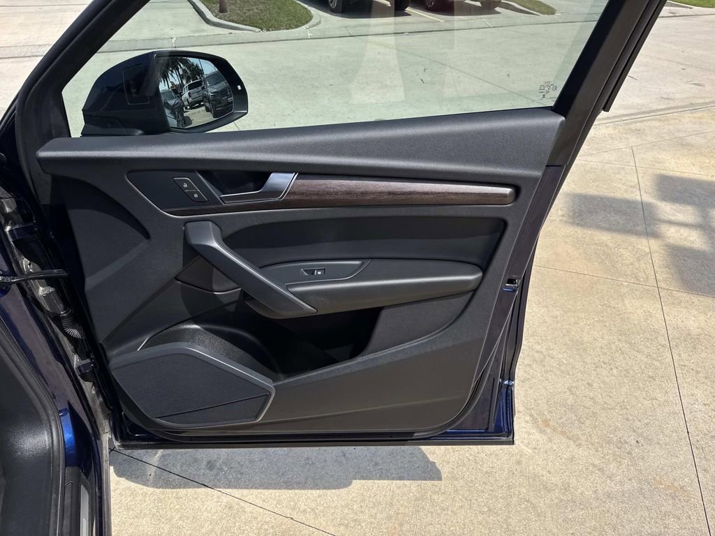 Used 2024 Audi Q5 2.0T Premium image 15