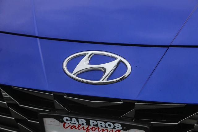 Used 2023 Hyundai Elantra Limited FWD image 7