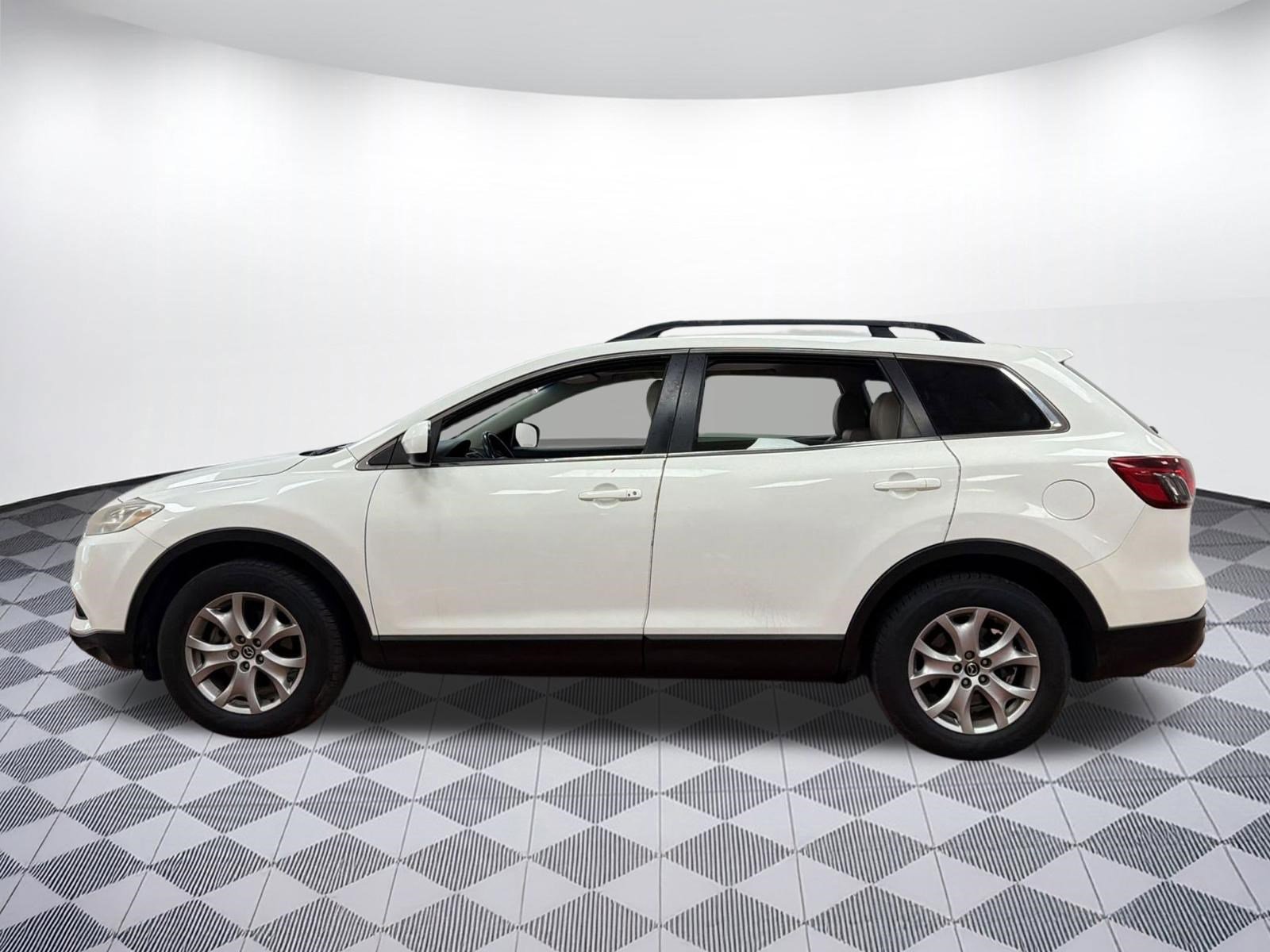 Used 2014 MAZDA CX-9 Touring w/ Touring Technology Package image 2