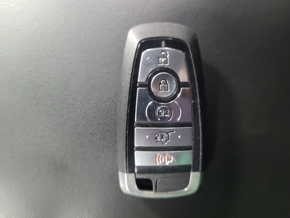 Used 2020 Ford Explorer XLT w/ Equipment Group 202A image 32