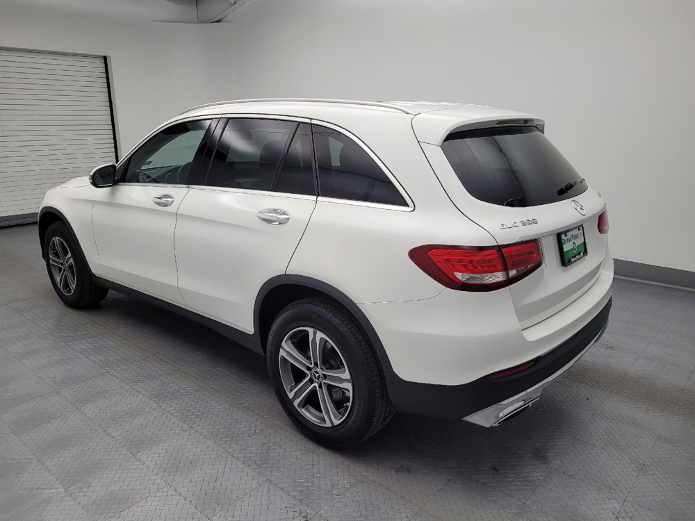 Used 2019 Mercedes-Benz GLC 300 4MATIC w/ Premium Package image 3
