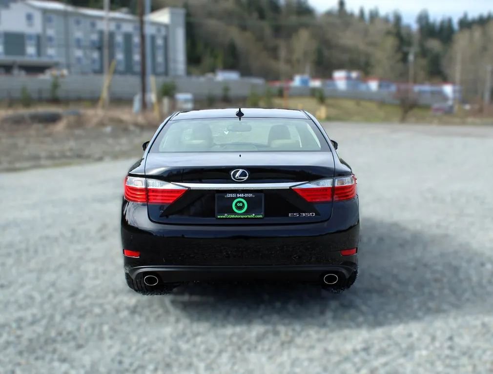 Used 2013 Lexus ES 350 w/ Luxury Pkg FWD image 6