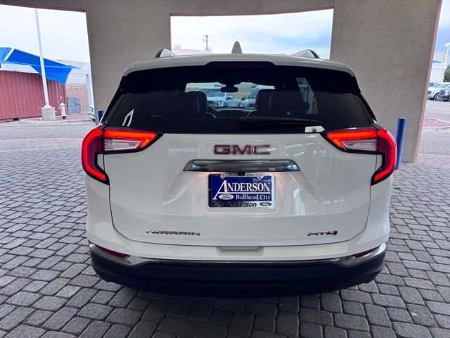 Used 2024 GMC Terrain AT4 image 4