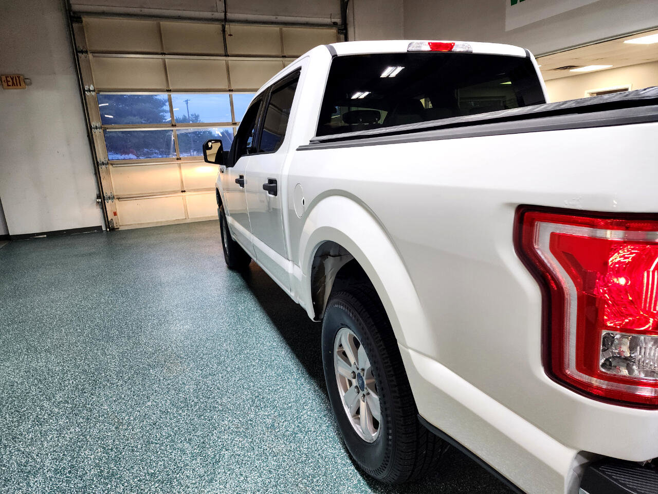 Used 2016 Ford F150 XLT image 10