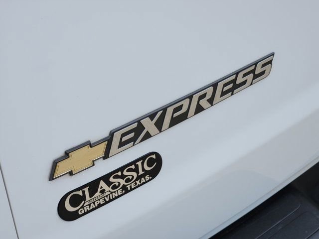 Used 2025 Chevrolet Express 3500 LS image 8
