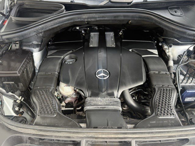 Used 2017 Mercedes-Benz GLS 450 4MATIC image 25