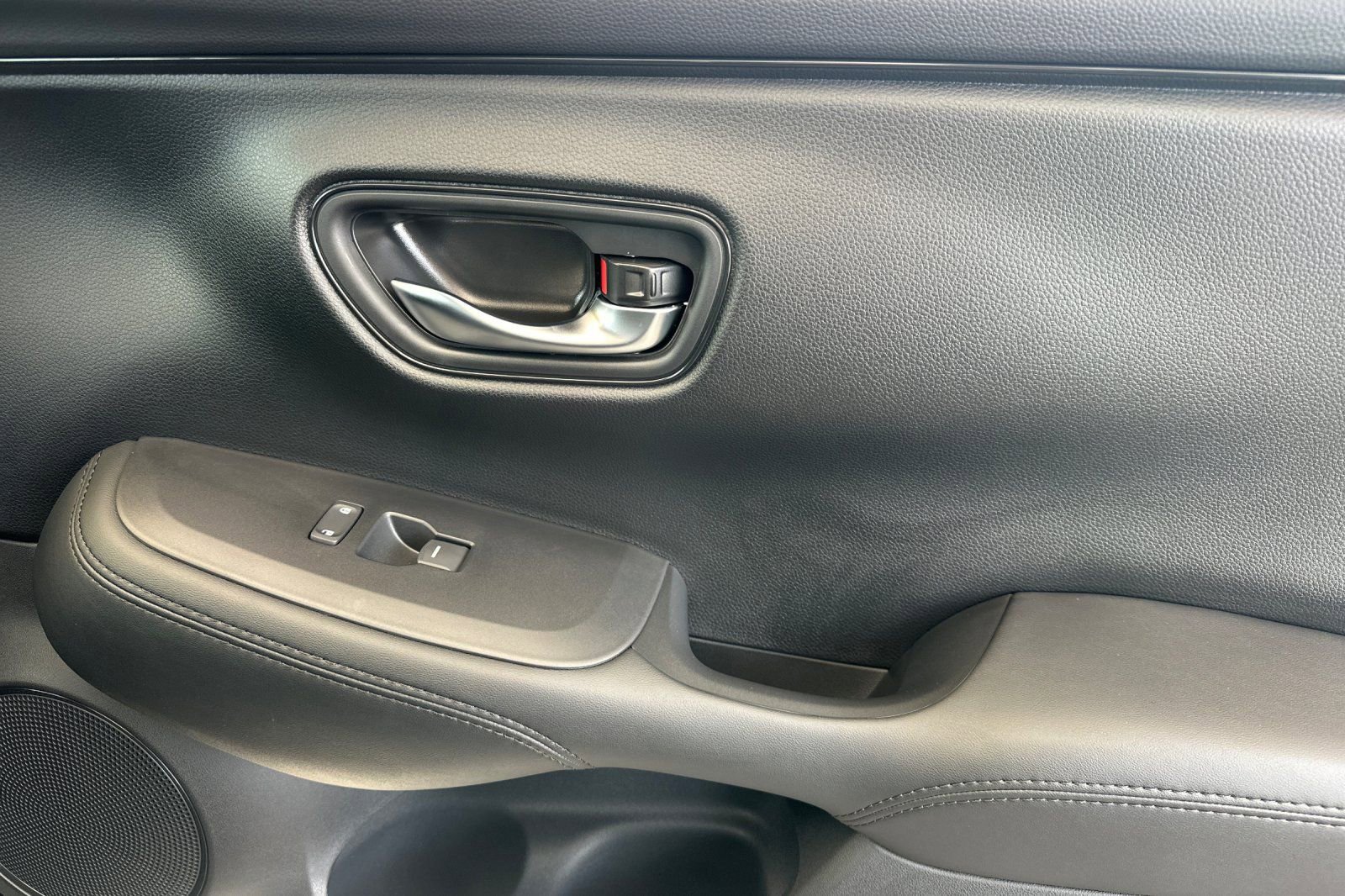 New 2026 Honda HR-V LX image 19